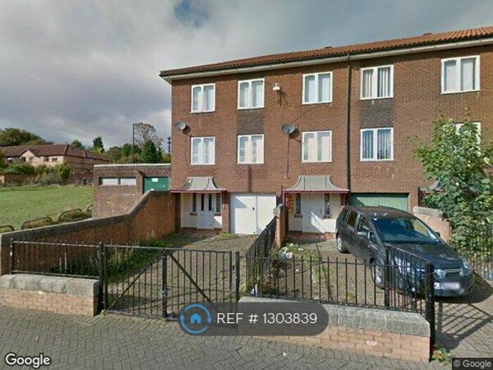 3 Bedroom Terraced House To Rent In Cross Parade, Newcastle Upon Tyne NE4
