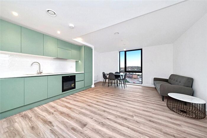 1 Bedroom Apartment To Rent In Calibra Court, Kimpton Road, Luton, LU2