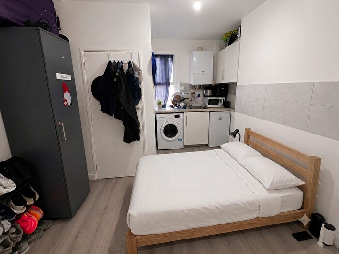 Studio To Rent In London, NW6