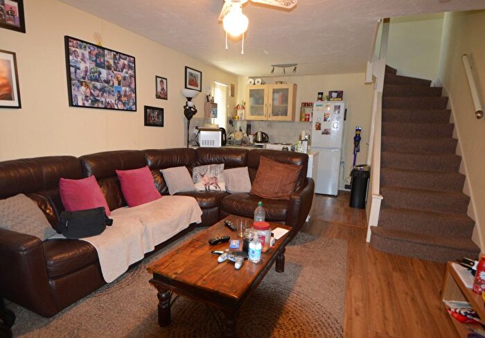 1 Bedroom End Of Terrace House To Rent In The Hawthorns, Colnbrook, Slough, Berkshire, SL3