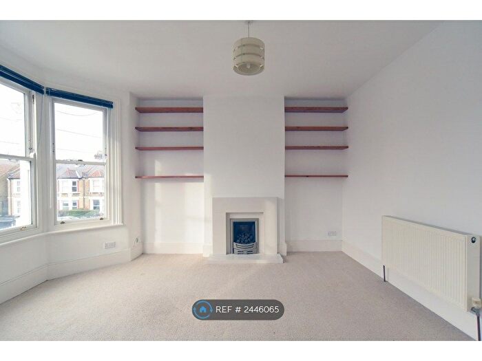 2 Bedroom Flat To Rent In Westbury Road, London, E17