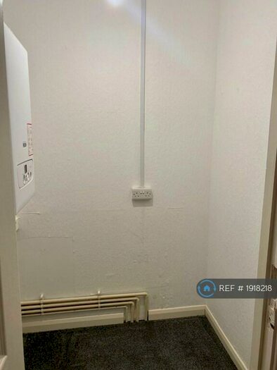 2 Bedroom Flat To Rent In Lilac Close, Alvaston, Derby, DE24