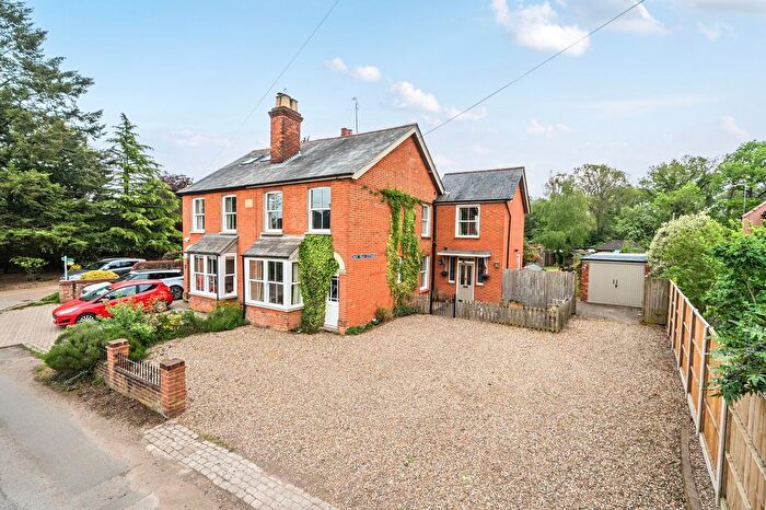 5 Bedroom Semi-detached House For Sale In Andrew Hill Lane, Hedgerley, SL2