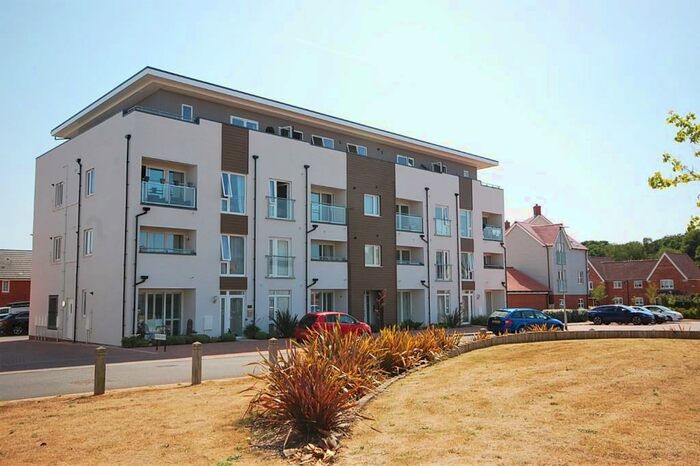 2 Bedroom Apartment To Rent In Rowhedge Wharf, CO5