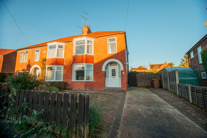 3 Bedroom Semi-Detached House To Rent In Thurstan Road, Beverley, HU7