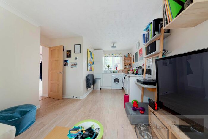 1 Bedroom Flat To Rent In Wallace Street, Newcastle Upon Tyne, NE2