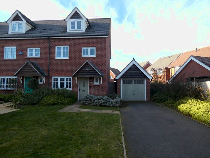 4 Bedroom End Of Terrace House To Rent In Way Field, Leegomery, Telford, TF1