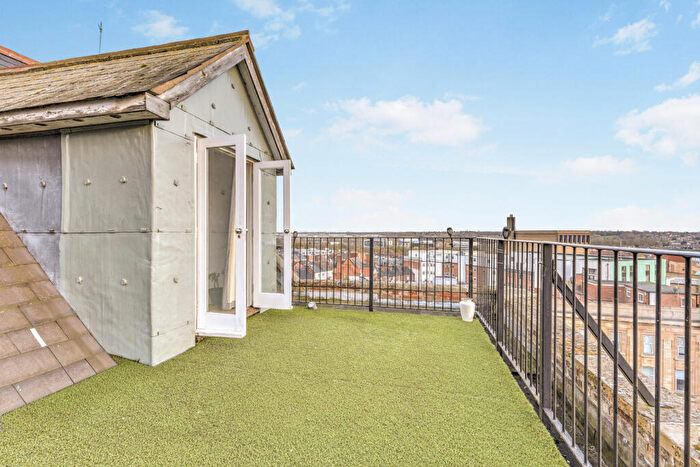 2 Bedroom Flat To Rent In Fish Street, Northampton, Northamptonshire, NN1