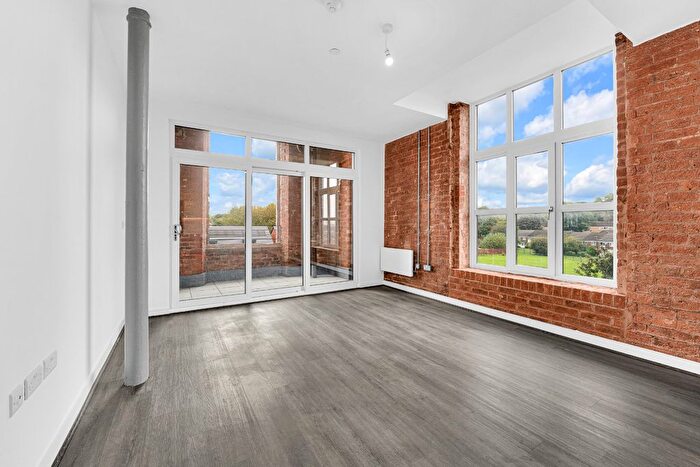 2 Bedroom Flat To Rent In Cotton Gardens, Union Mill, Vernon Street, Bolton, BL1