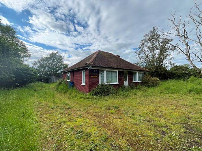2 Bedroom Bungalow For Sale In Hopton Road, Barningham, IP31