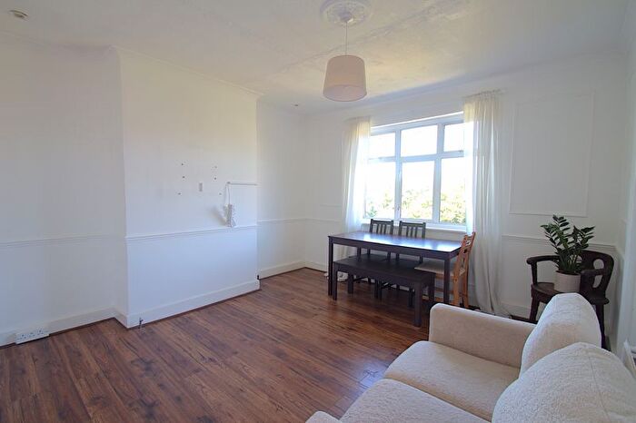 2 Bedroom Maisonette To Rent In Canterbury Road, Harrow, HA1