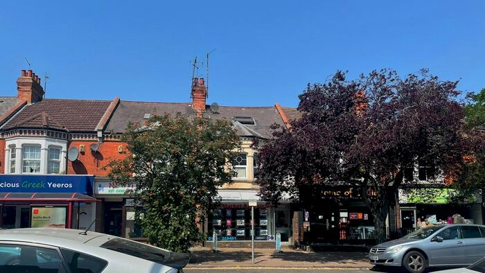 2 Bedroom Flat To Rent In Kingsley Park Terrace, Northampton, NN2