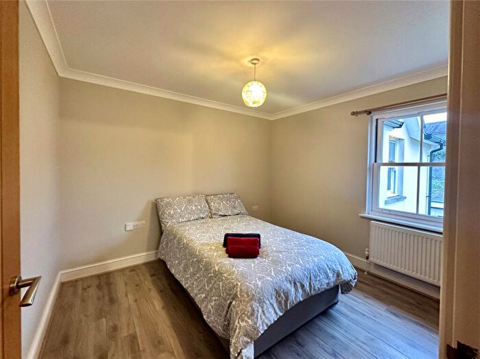 1 Bedroom Flat To Rent In Main Street, Pembroke, Pembrokeshire, SA71