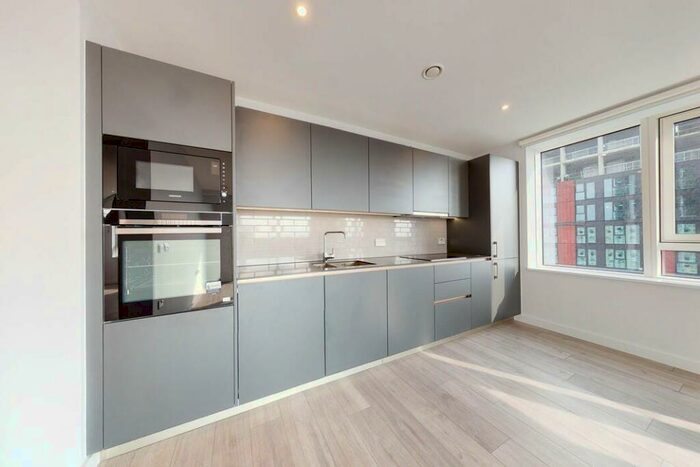2 Bedroom Apartment To Rent In Park Central East, SE17