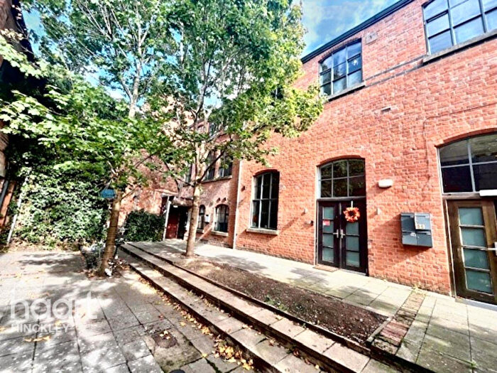 1 Bedroom Duplex For Sale In New Street, Hinckley, LE10