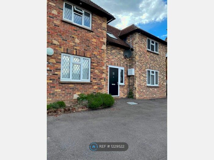 1 Bedroom Flat To Rent In Oakridge House, Uckfield TN22