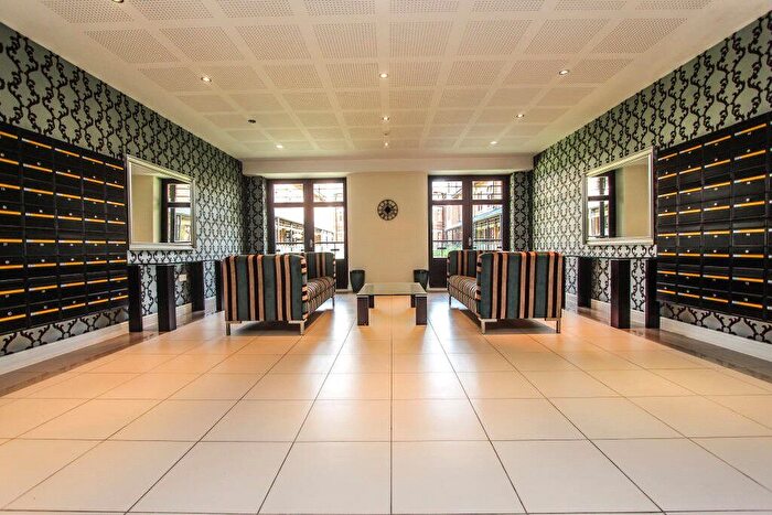 2 Bedroom Flat To Rent In Lockhart Road, Watford, Hertfordshire, WD17