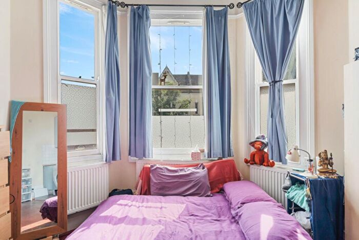 Flat To Rent In Muswell Hill, London, N10