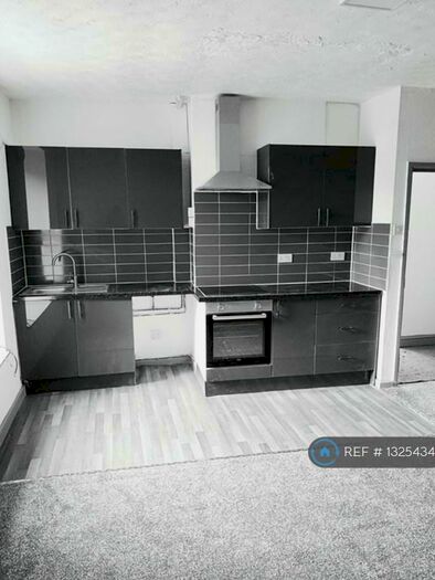 2 Bedroom Flat To Rent In Schofield Street, Waterfoot, Rossendale, BB4