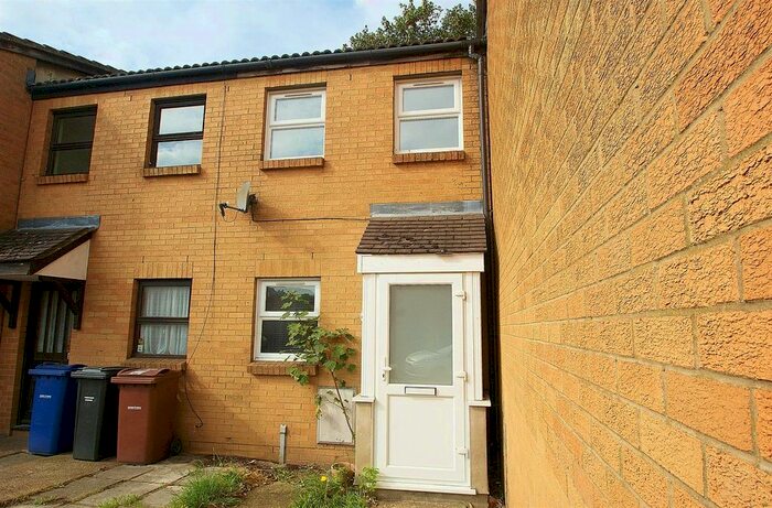1 Bedroom Terraced House To Rent In Water Lane, Purfleet, RM19