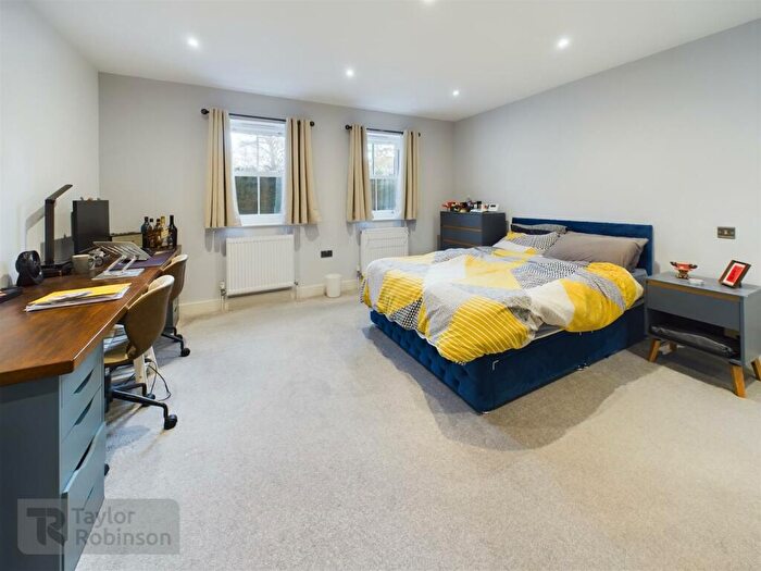 3 Bedroom Terraced House For Sale In West Green, Crawley, RH11