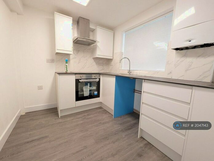 2 Bedroom Flat To Rent In Chesterfield Buildings, Bristol, BS8