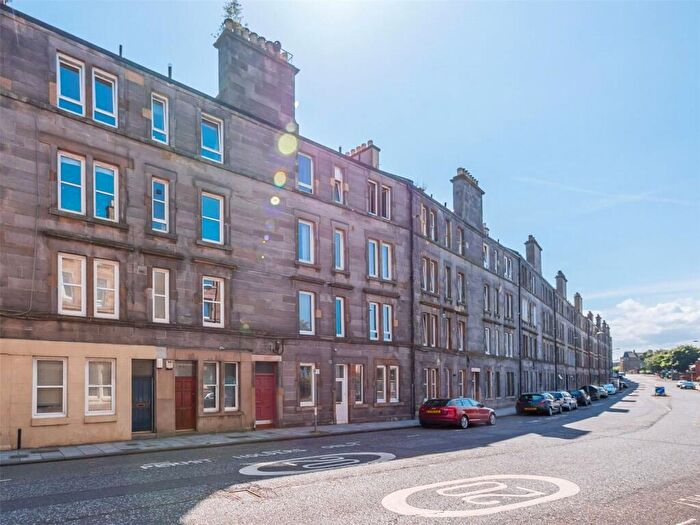 1 Bedroom Flat To Rent In Broughton Road, Edinburgh, EH7