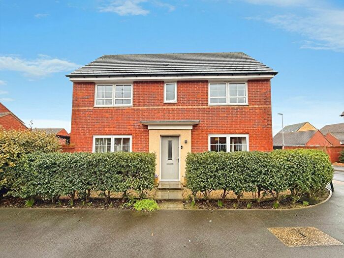 3 Bedroom Semi-Detached House For Sale In Greycing Street, Swindon, SN25