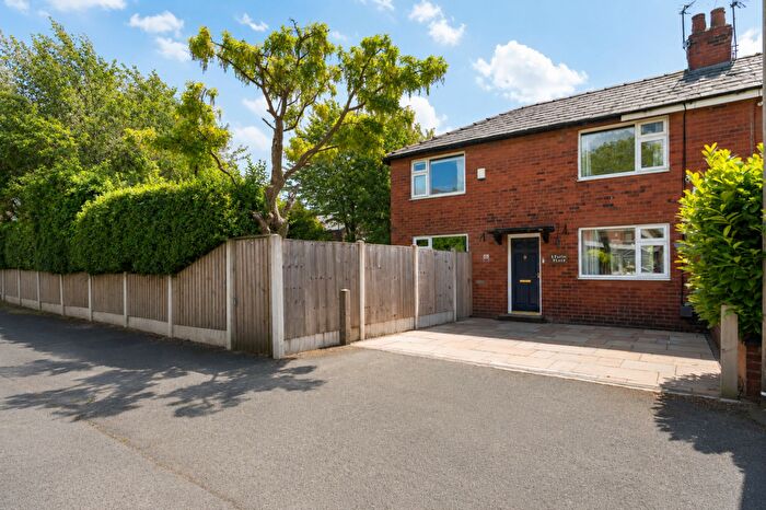 3 Bedroom Semi-Detached House For Sale In Forth Place, Radcliffe, M26