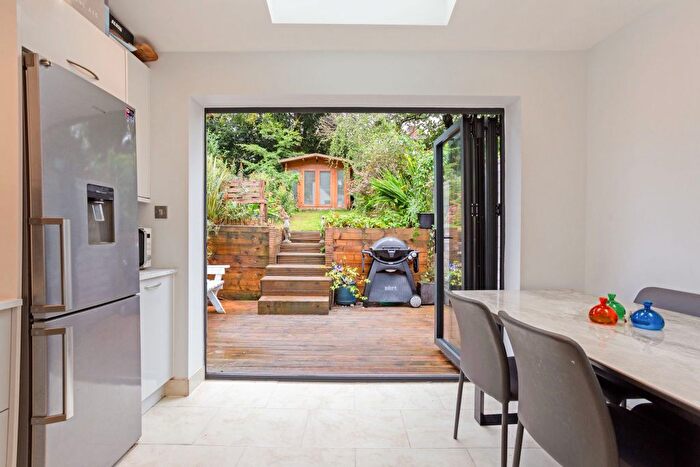 3 Bedroom Semi-Detached House For Sale In Lion Lane, Surrey, Haslemere, GU27