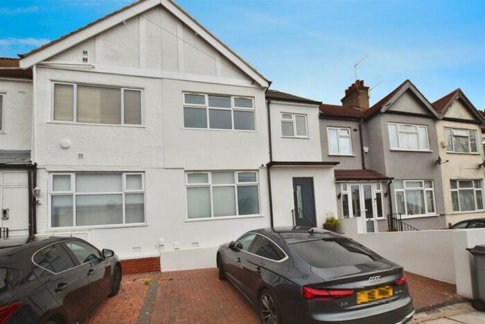 1 Bedroom Flat To Rent In Park Road, NW4