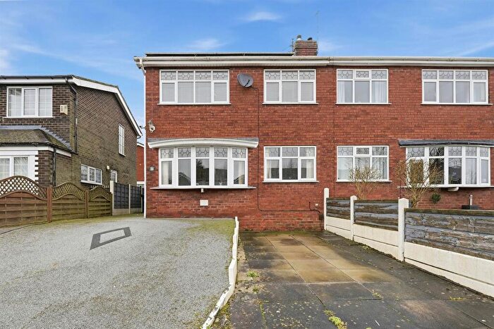 3 Bedroom Semi Detached House For Sale In St. Austell Avenue, Macclesfield, SK10