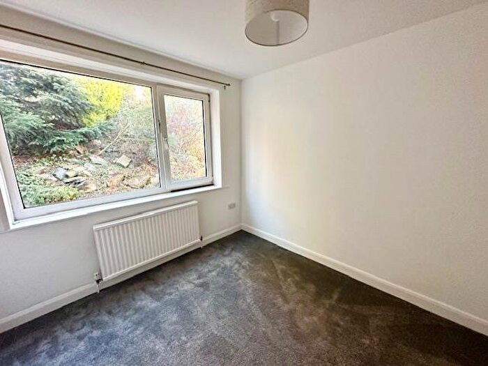 4 Bedroom Detached House For Sale In Springwood Drive, HX3