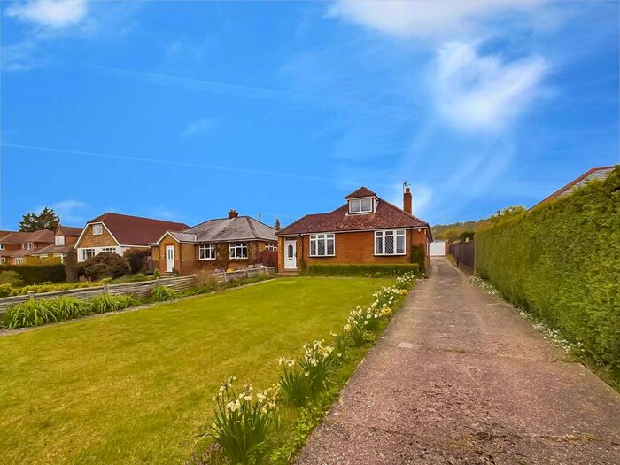 4 Bedroom Detached House For Sale In Crownfield, Saunderton - No Onward Chain, HP27