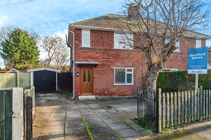 3 Bedroom Semi Detached House For Sale In Windsor Drive, Chester, Cheshire, CH4