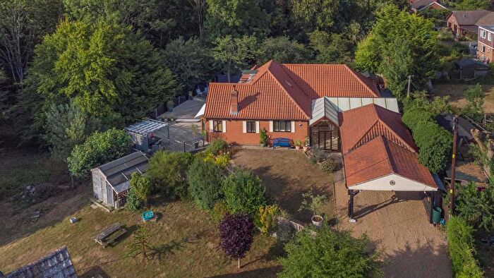 4 Bedroom Detached House For Sale In Greenways Close, Flordon, Norwich, NR15