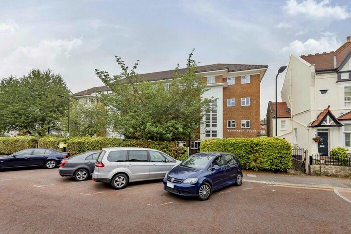 2 Bedroom Flat To Rent In Broughton Road, London, W13