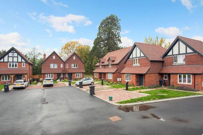 3 Bedroom Semi-Detached House To Rent In Goulburn Gardens, Betchworth, RH3