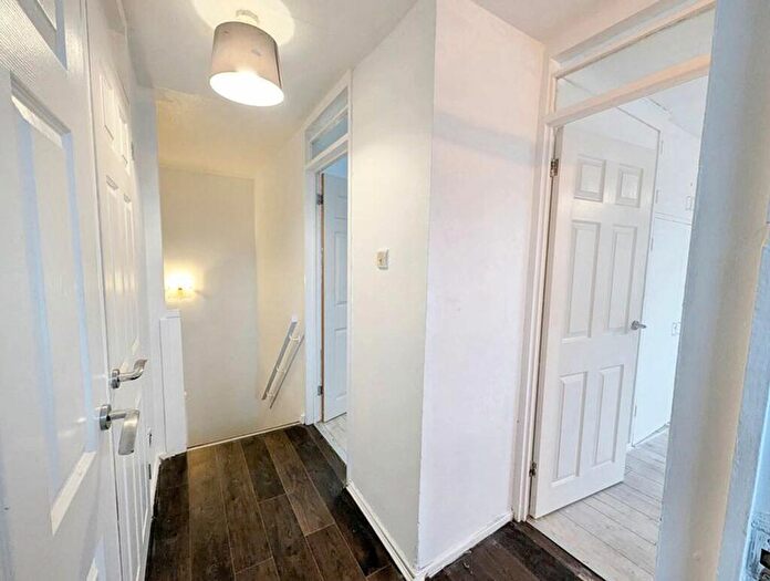 2 Bedroom Terraced House For Sale In James Galloway Close, Binley, CV3