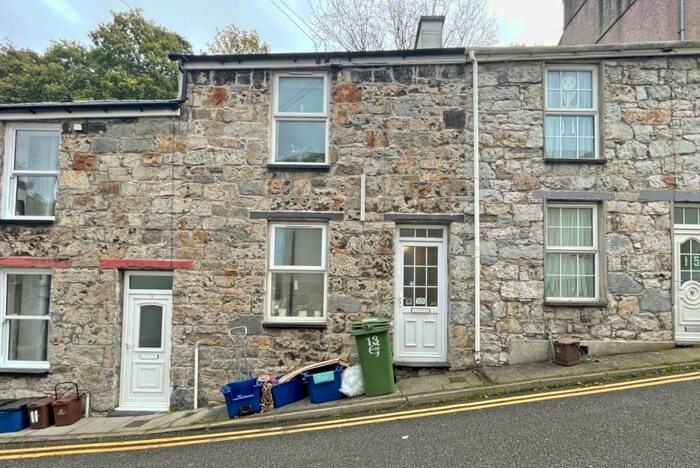 4 Bedroom Terraced House To Rent In Caellepa, Bangor, Gwynedd, LL57