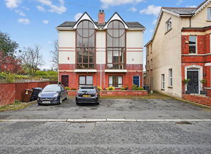 2 Bedroom Apartments For Sale In Ashleigh Court, Belfast, BT6