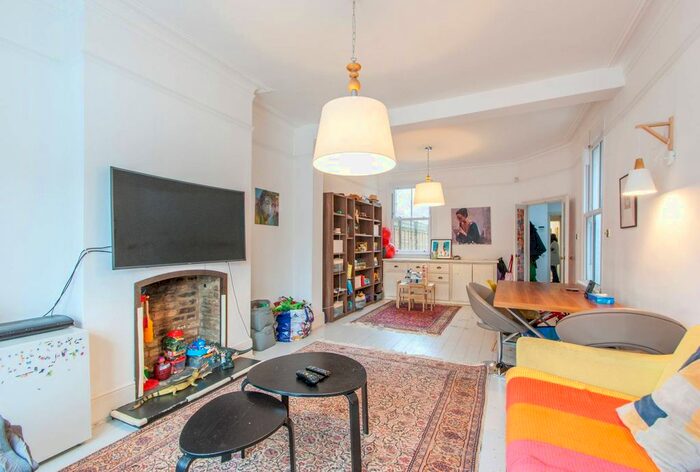 4 Bedroom End Of Terrace House To Rent In Friars Place Lane, Acton, London, W3