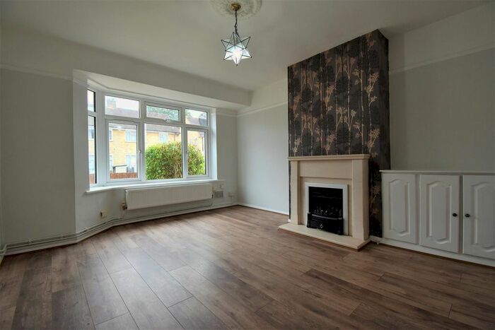 2 Bedroom Maisonette To Rent In Ash Grove, Harefield, Uxbridge, UB9