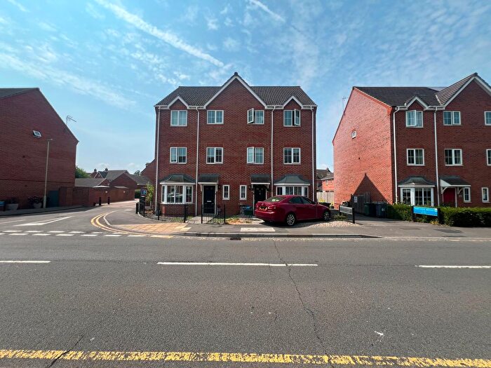 4 Bedroom Semi Detached House For Sale In Thatcham Avenue Kingsway, Gloucester, GL2