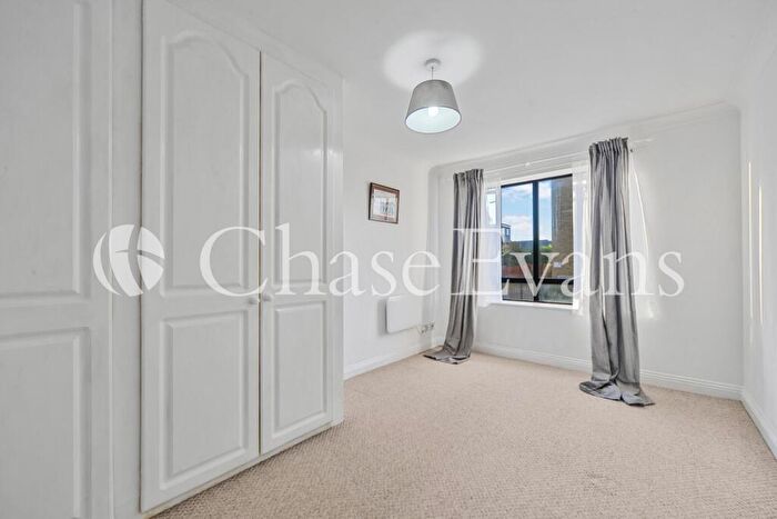 1 Bedroom Flat For Sale In Burrells Wharf, Canary Wharf, London, E14