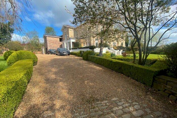 2 Bedroom Flat To Rent In Heyes Lane, Alderley Edge, SK9