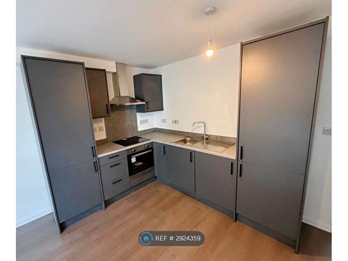 1 Bedroom Flat To Rent In Hills Road, Cambridge, CB2