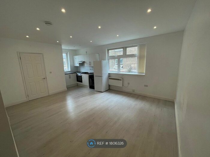 Studio To Rent In Myron Place, London, SE13