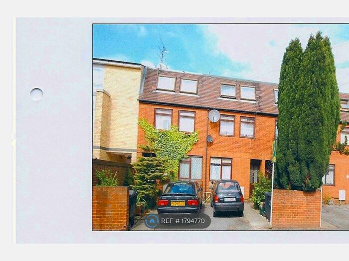 1 Bedroom Flat To Rent In Canning Crescent, London, N22