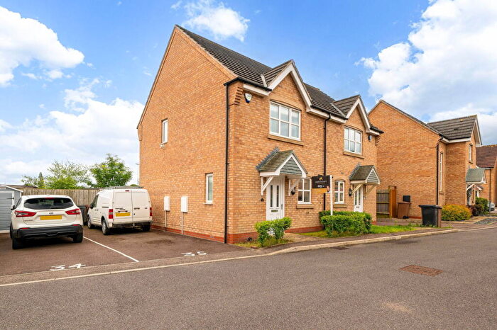 2 Bedroom Semi-Detached House For Sale In Spire Close, Lincoln, LN1